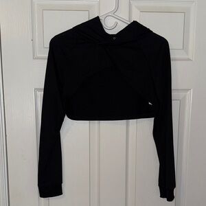 SHEIN Black Women's Cropped Sweatshirt